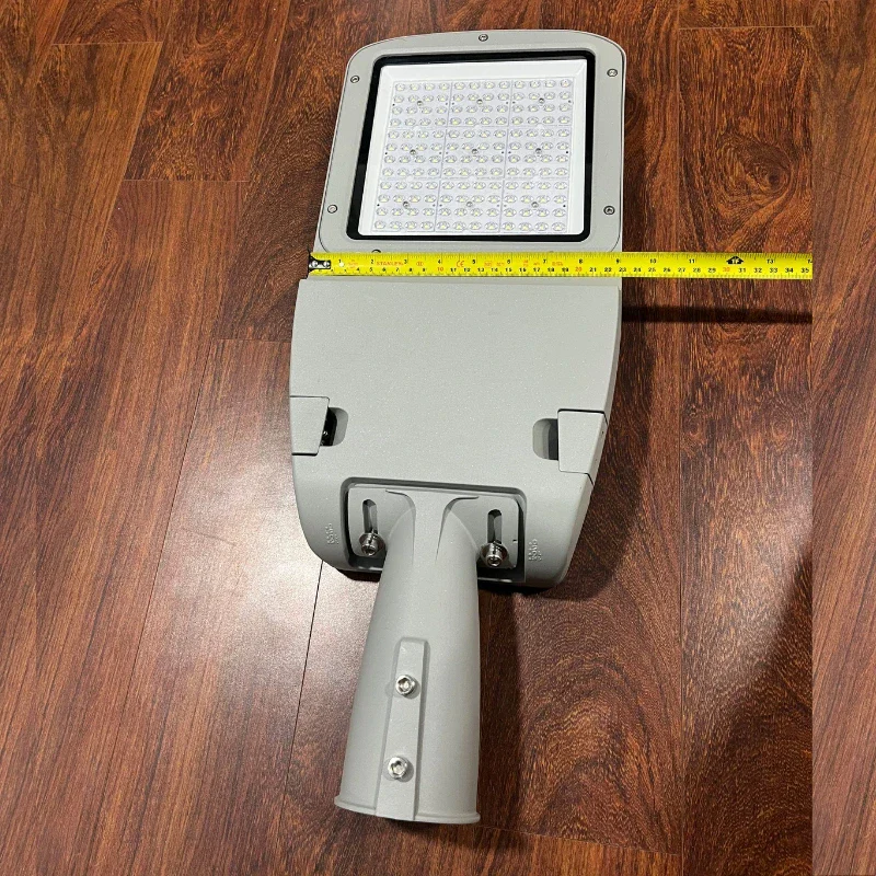 den duong led dd26 100w smd 6.webp den duong led dd26 100w smd 6.webp
