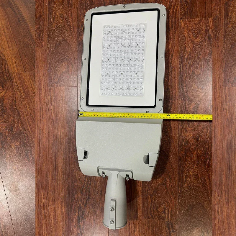 den duong led dd26 200w smd 6.webp den duong led dd26 200w smd 6.webp