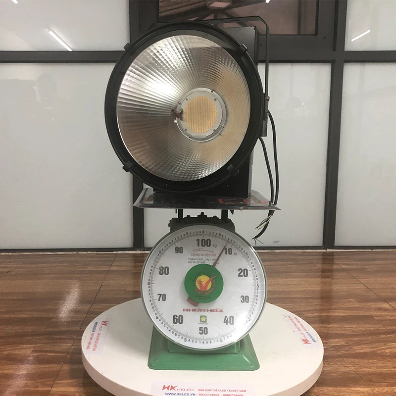 den led pha cau cang pcc cong suat 400w dpccs400 6.webp den led pha cau cang pcc cong suat 400w dpccs400 6.webp