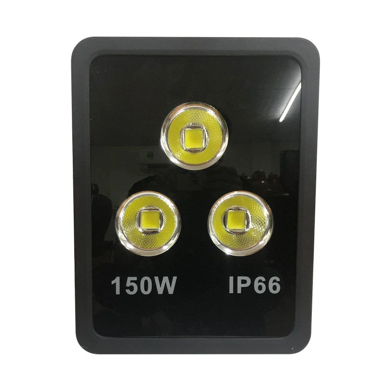 den led pha ngoai troi ptv chipled cob cong suat 150w dptvc150 2.webp den led pha ngoai troi ptv chipled cob cong suat 150w dptvc150 2.webp