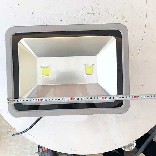den led pha ngoai troi pxh chipled cob cong suat 100w dpxhc100 2.webp den led pha ngoai troi pxh chipled cob cong suat 100w dpxhc100 2.webp