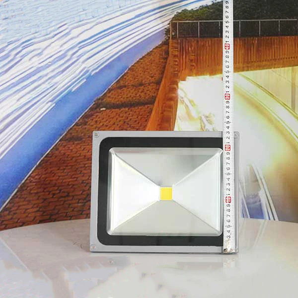 den led pha ngoai troi pxh chipled cob cong suat 50w dpxhc050 6.webp den led pha ngoai troi pxh chipled cob cong suat 50w dpxhc050 6.webp